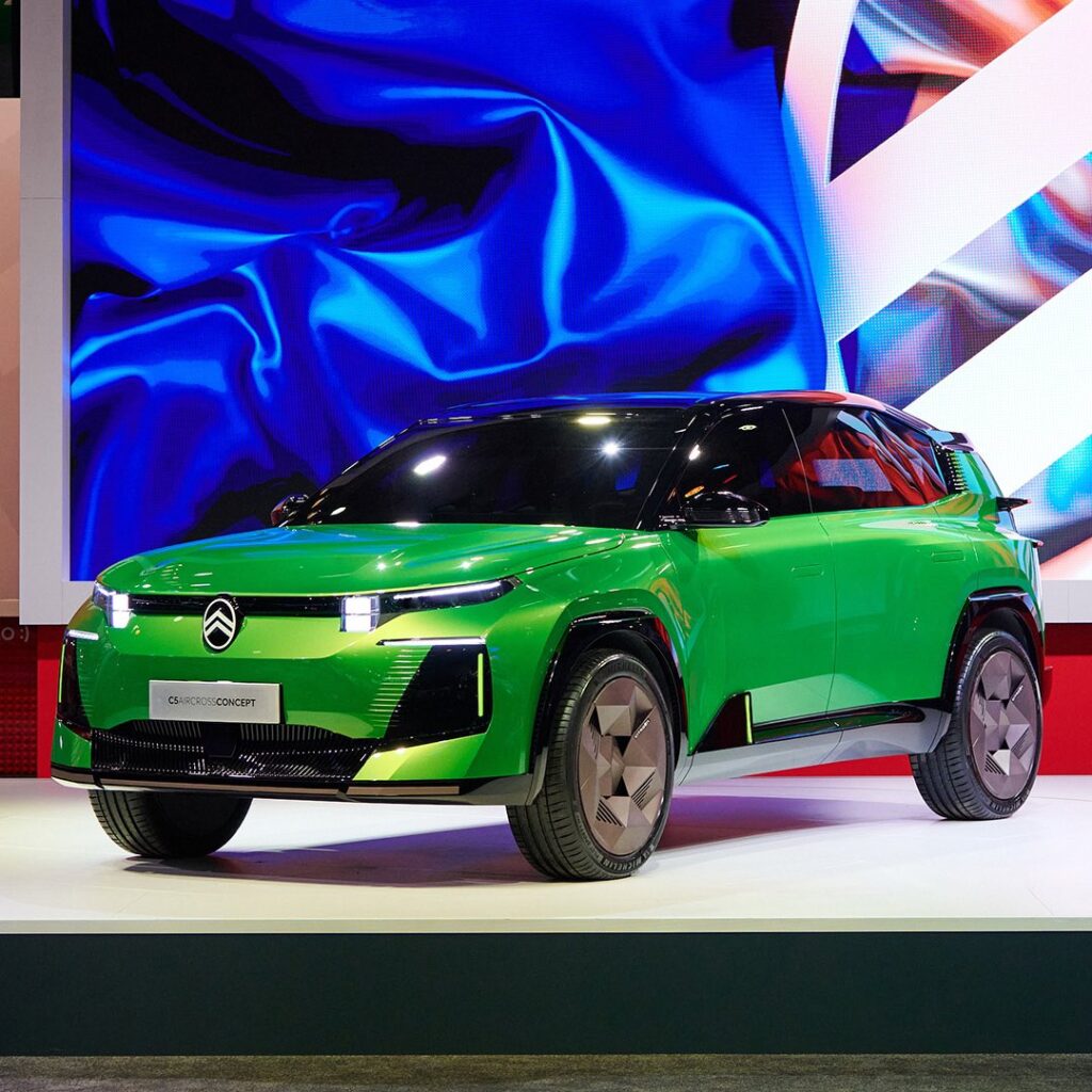 2025 Citroën C5 Aircross Revealed with Striking Design and Electric Powertrains