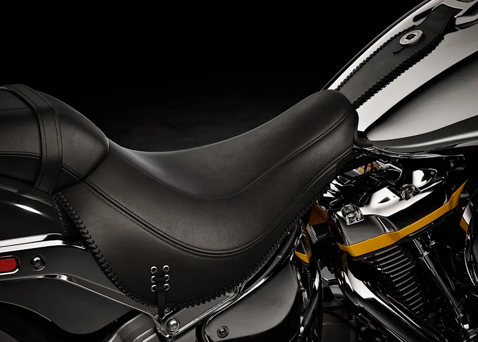 Harley-Davidson Fat Boy Gray Ghost Limited Edition Unveiled to Celebrate 35 Years of the Iconic Cruiser