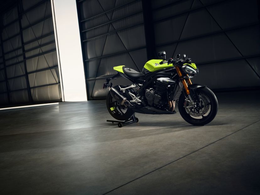 Triumph Speed Triple 1200 RX Unveiled Globally, Limited to 1,200 Units