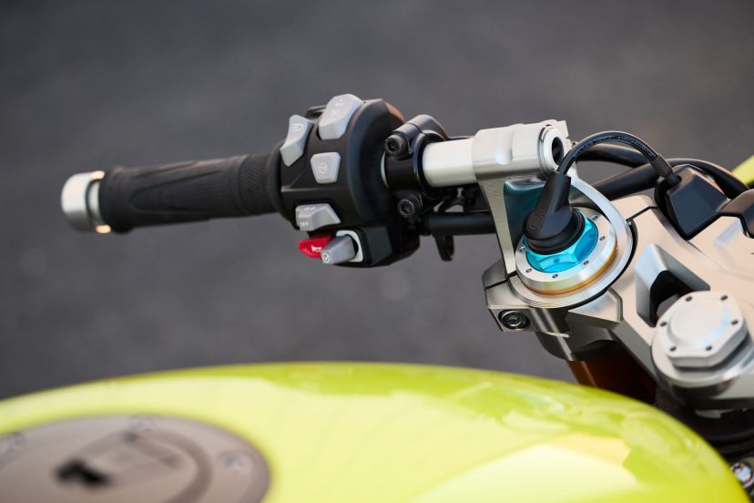 Triumph Speed Triple 1200 RX Unveiled Globally, Limited to 1,200 Units