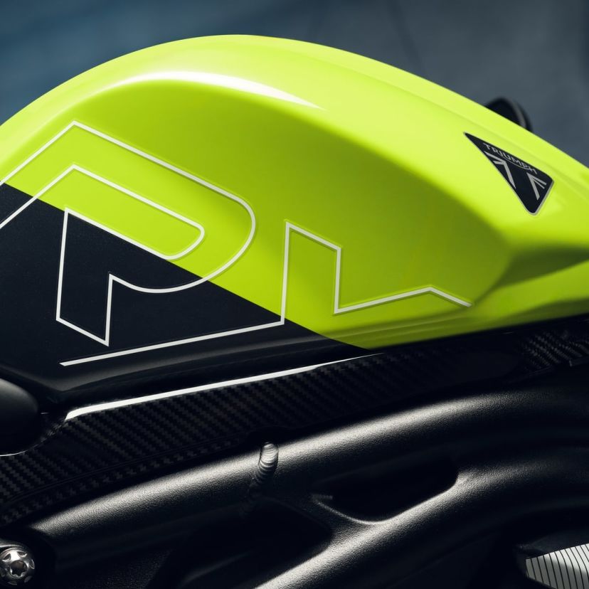 Triumph Speed Triple 1200 RX Unveiled Globally, Limited to 1,200 Units