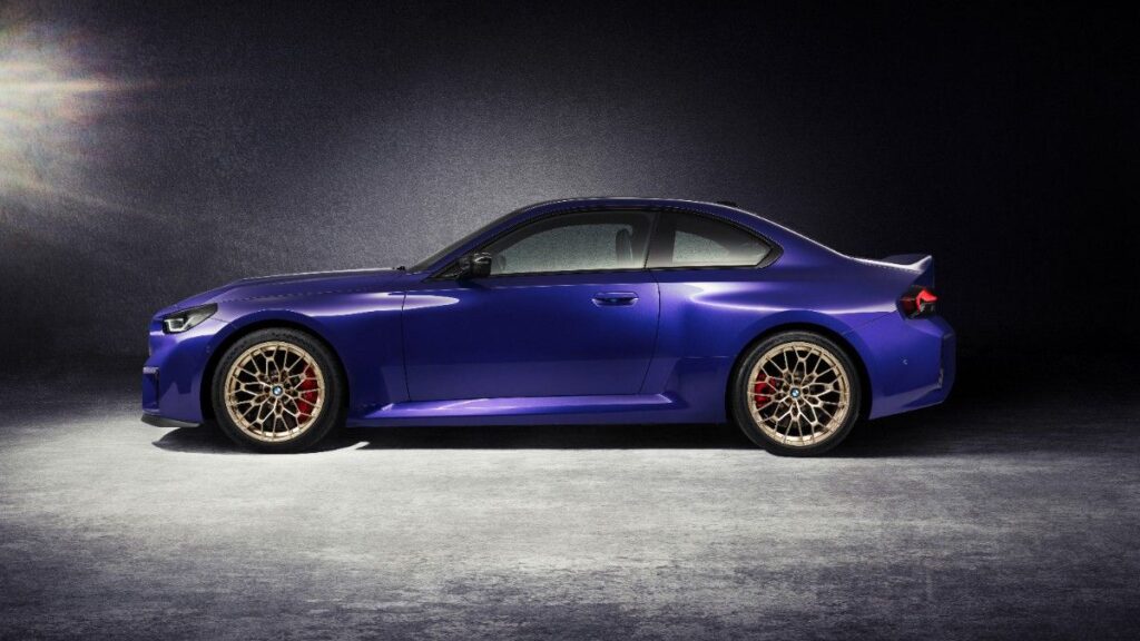 2026 BMW M2 CS Breaks Cover with More Power, Less Weight, and Sharper Dynamics