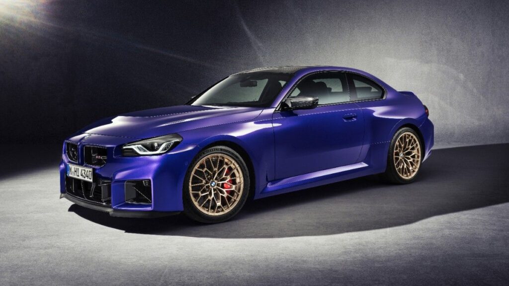 2026 BMW M2 CS Breaks Cover with More Power, Less Weight, and Sharper Dynamics