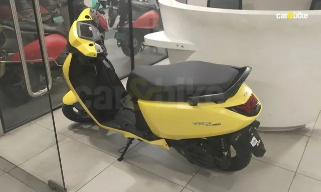 Hero Vida VX2 Electric Scooter Spotted at Showroom, Launch Set for July 1