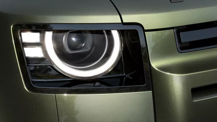 2026 Land Rover Defender Revealed With Larger Touchscreen, Off-Road Tech Upgrades