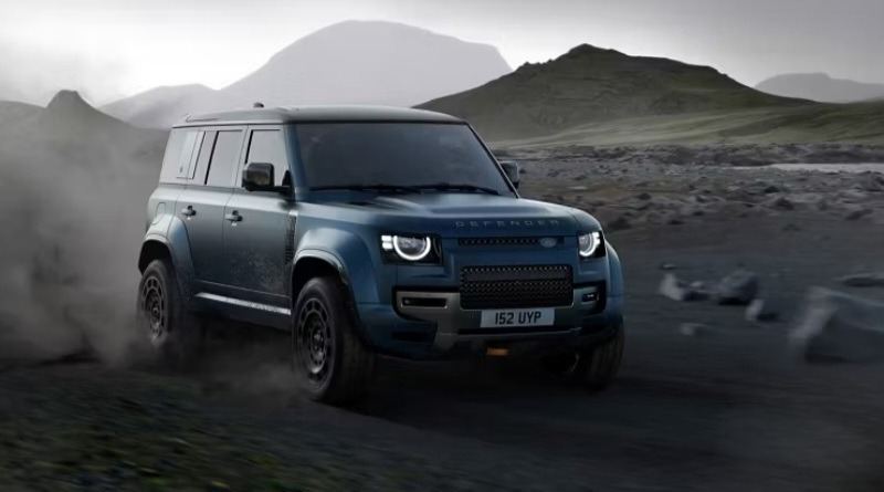 2026 Land Rover Defender Revealed With Larger Touchscreen, Off-Road Tech Upgrades