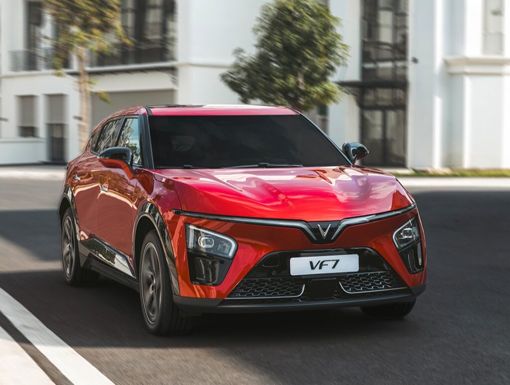 VinFast VF7 Spotted in India Ahead of Launch Later This Year