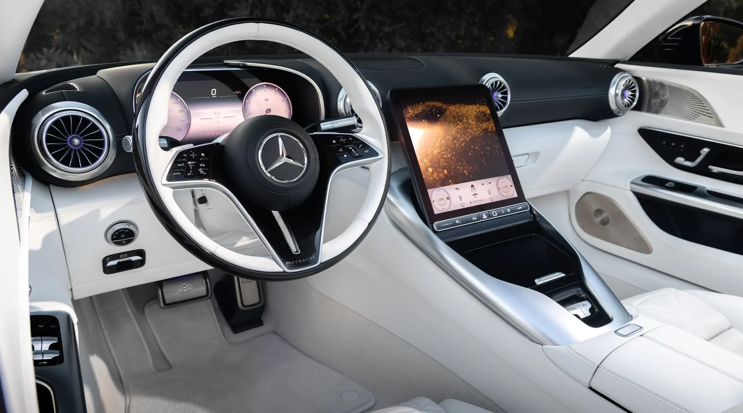 2025-MAYBACH-SL-ROADSTER-FMG-013-WP