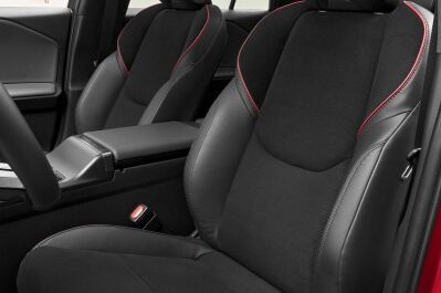 800_2026-rav4grsport-interior-006