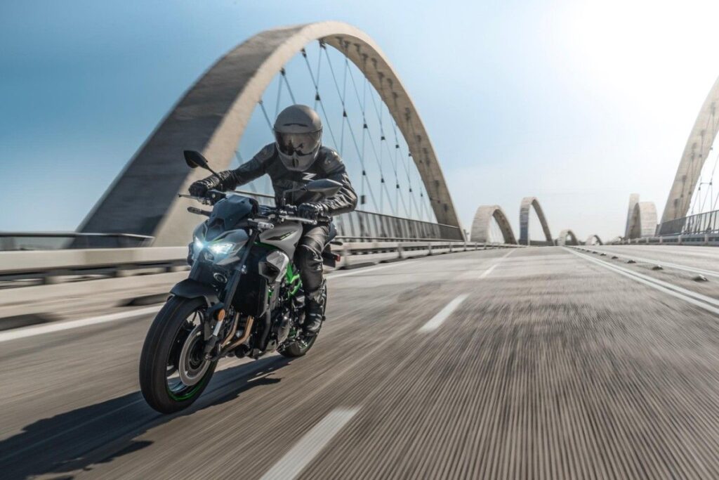 2025 Kawasaki Z900 launched at Rs 9.52 lakh
