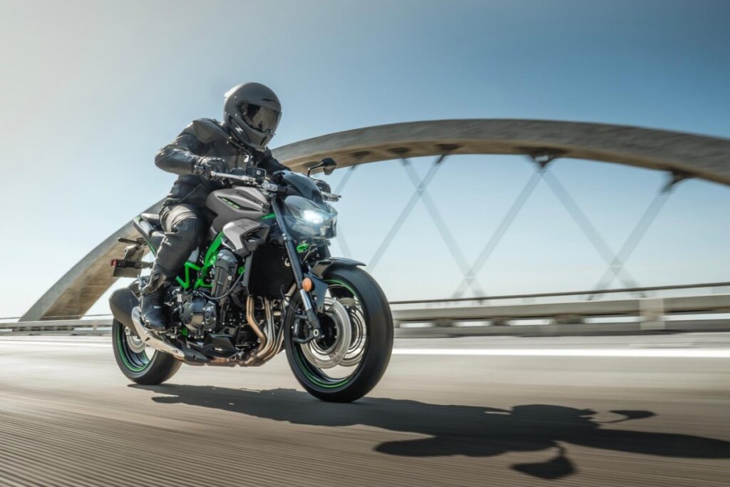 2025 Kawasaki Z900 launched at Rs 9.52 lakh