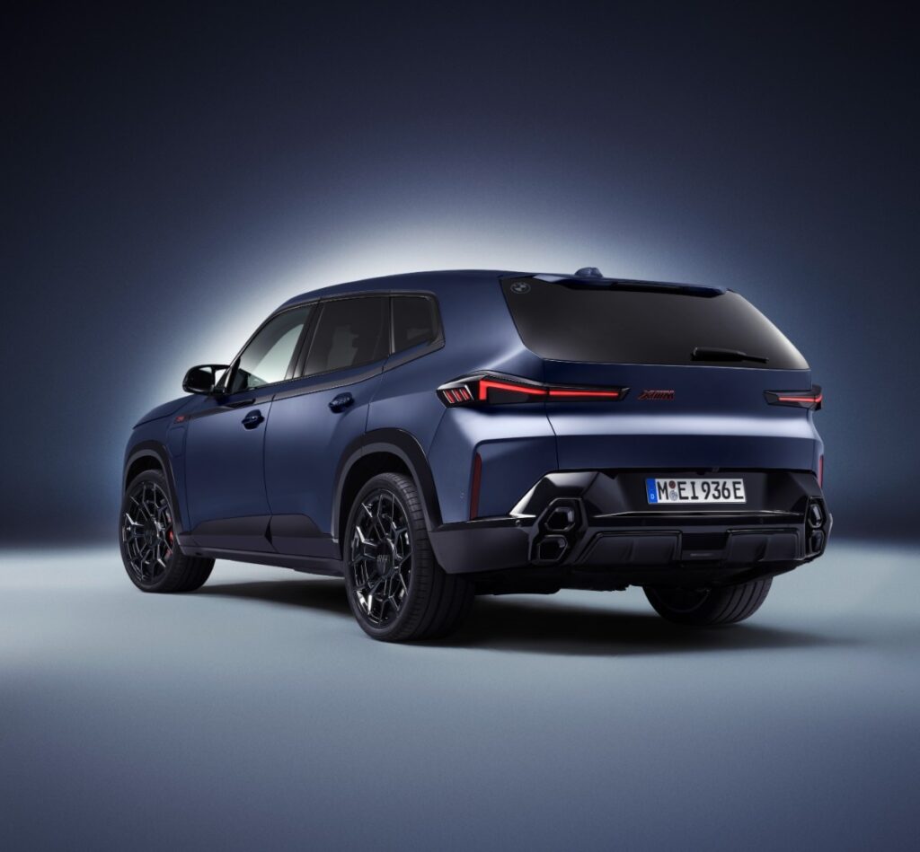 2026 BMW XM Revealed with 738hp V8 Hybrid – Most Powerful BMW Yet