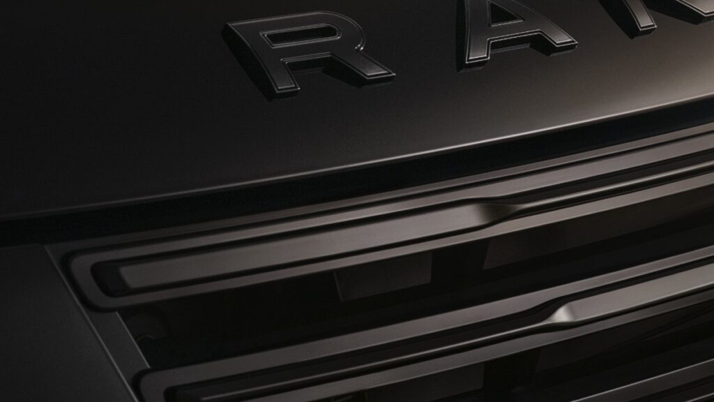 Range Rover SV Black Edition Unveiled